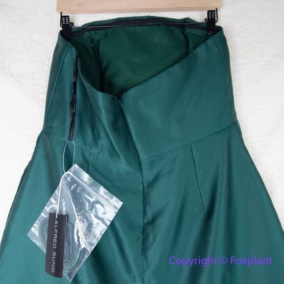 New! Alfred Sung Strapless Satin Gown in Hunter Green, size 14R - Picture 10 of 16
